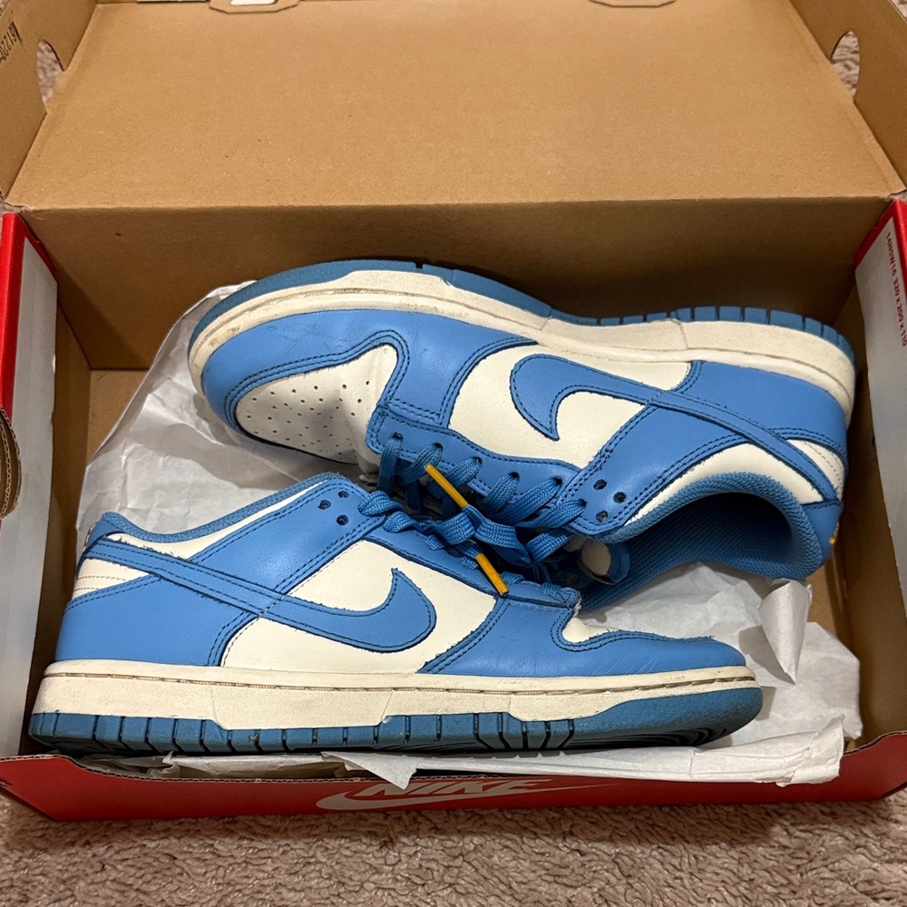 W Nike Dunk Low Sail/Coast-University Gold